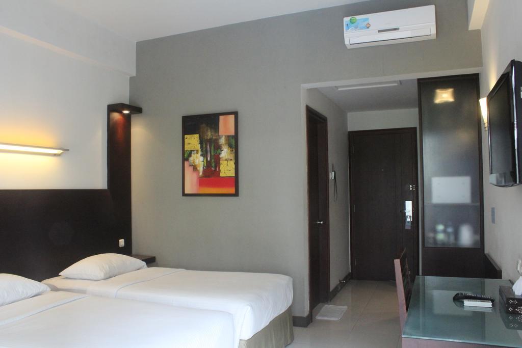 Lombok Garden Hotel Mataram Exteriör bild