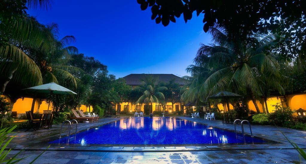 Lombok Garden Hotel Mataram Exteriör bild