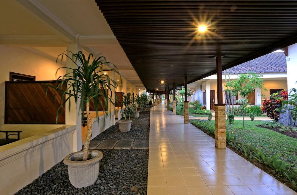 Lombok Garden Hotel Mataram Exteriör bild