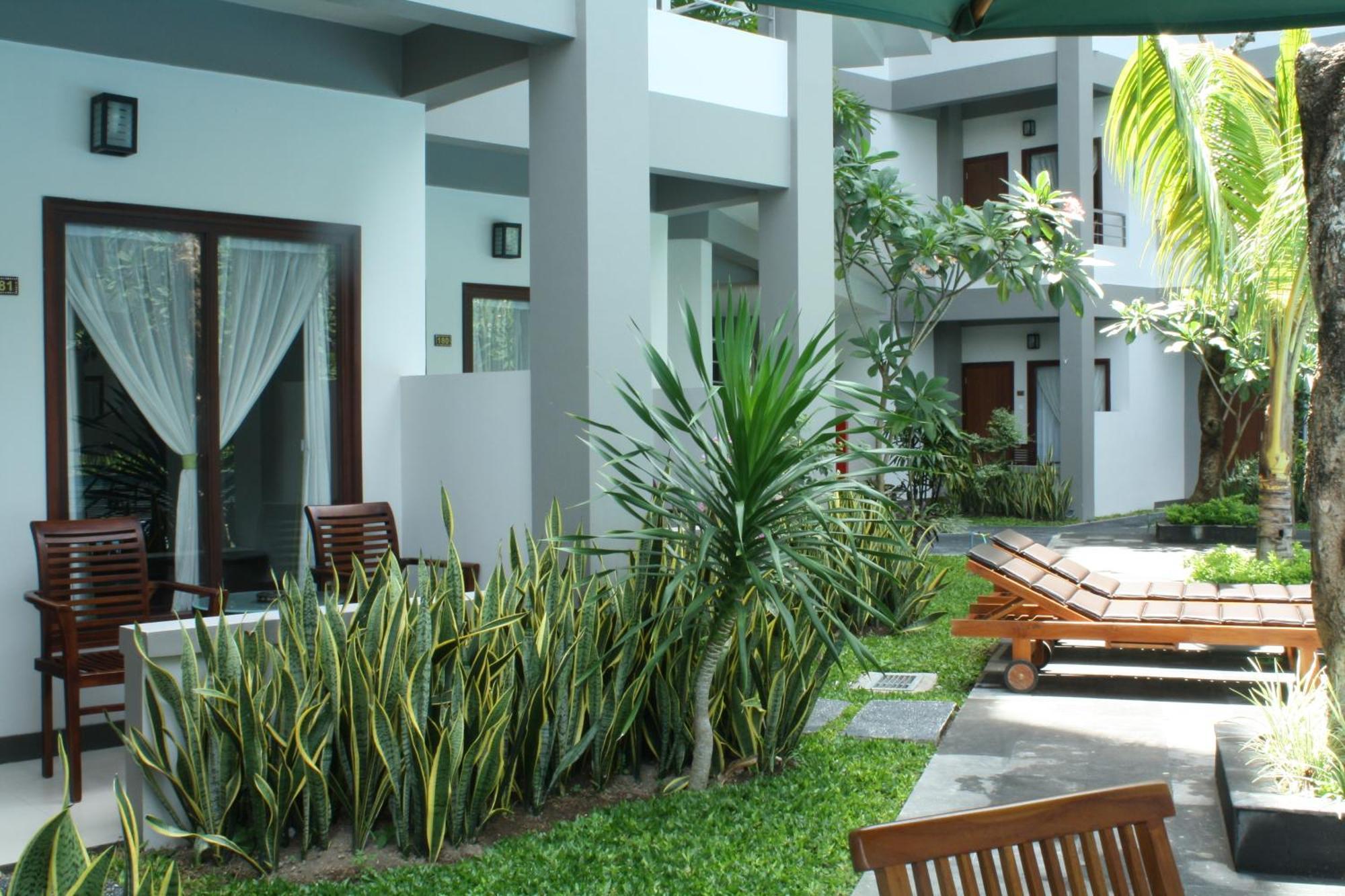 Lombok Garden Hotel Mataram Exteriör bild