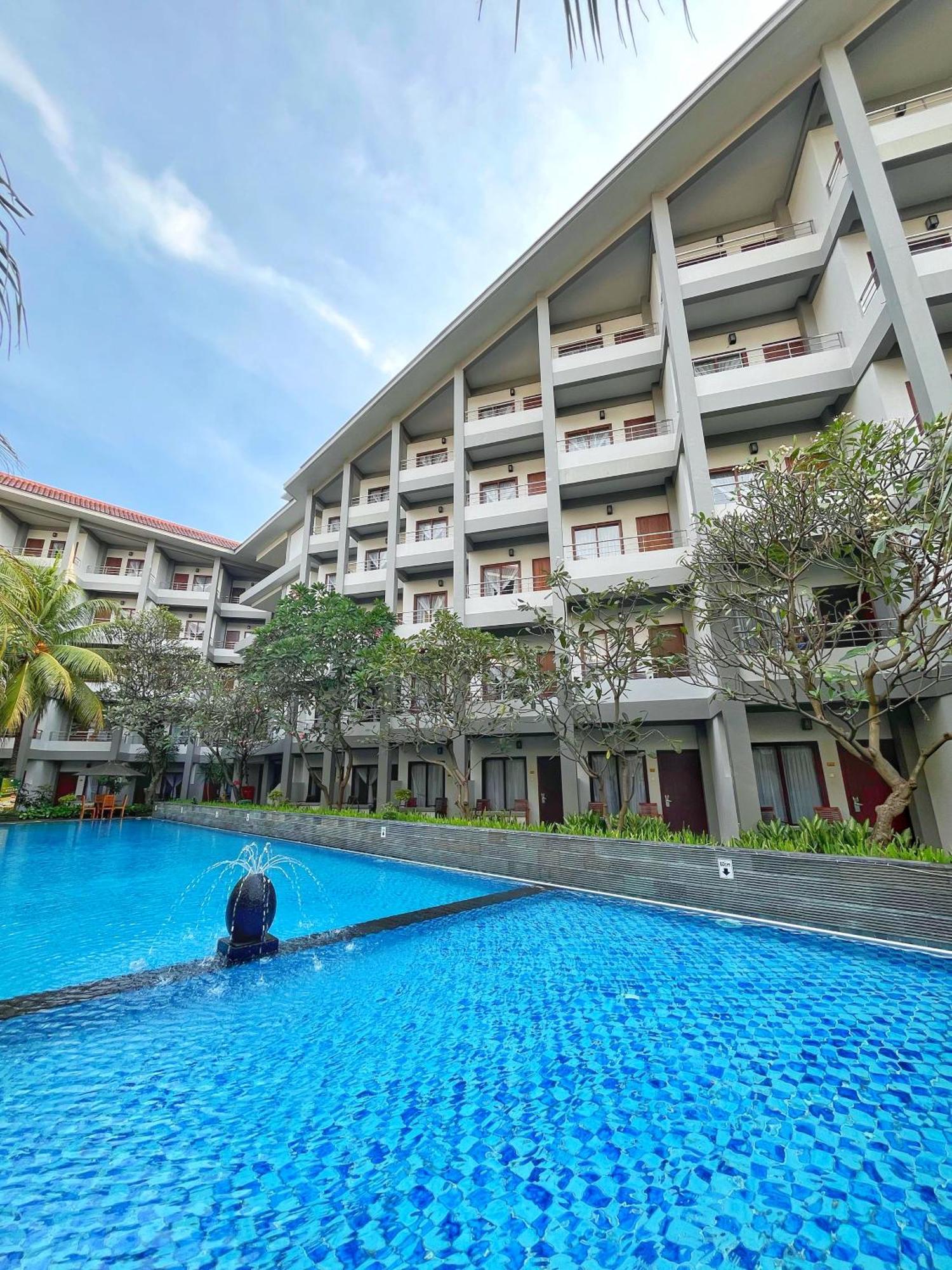 Lombok Garden Hotel Mataram Exteriör bild