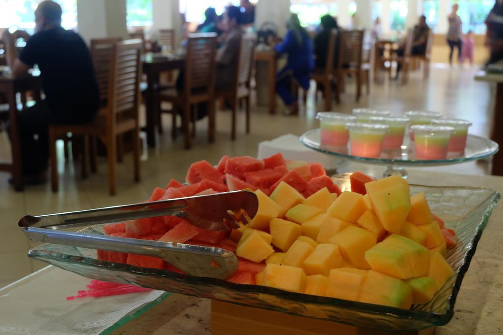 Lombok Garden Hotel Mataram Exteriör bild
