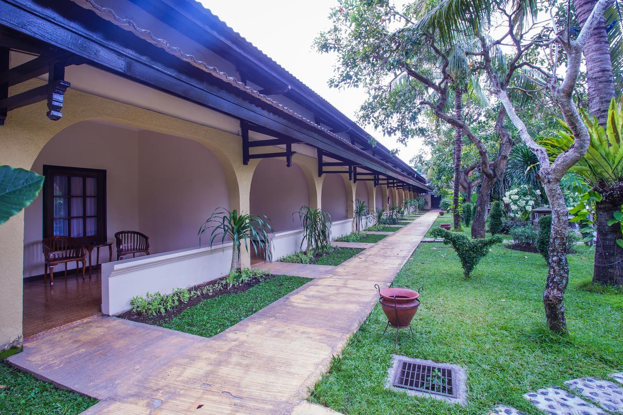 Lombok Garden Hotel Mataram Exteriör bild
